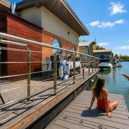 Sunset View Housboat With Sundeck,ac&heating Nyaraló *