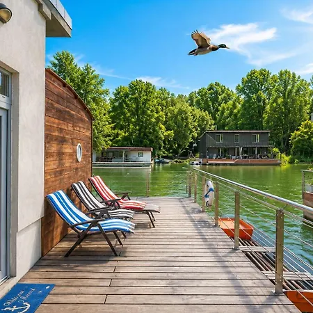Sunset View Housboat With Sundeck,ac&heating Pozsony