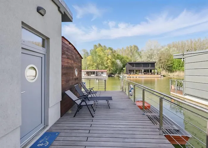 Sunset View Housboat With Sundeck,ac&heating ברטיסלאבה