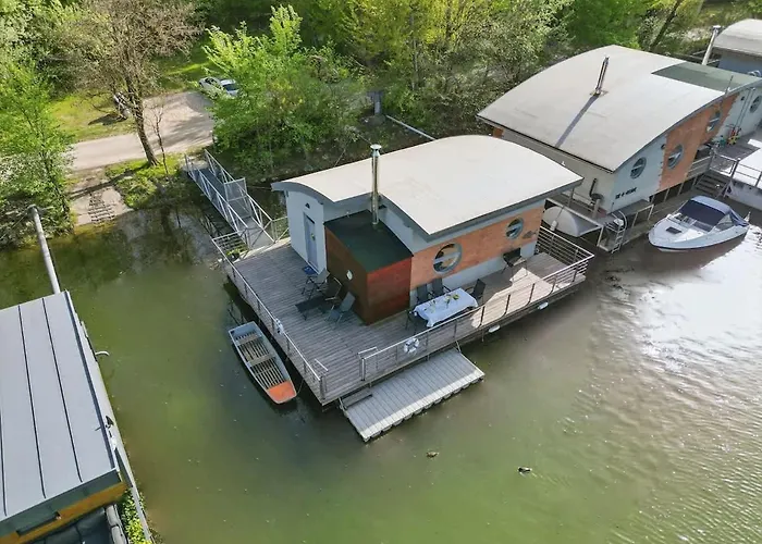 Sunset View Housboat With Sundeck,ac&heating
